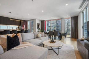 Exquisite Sky Home in Southbank